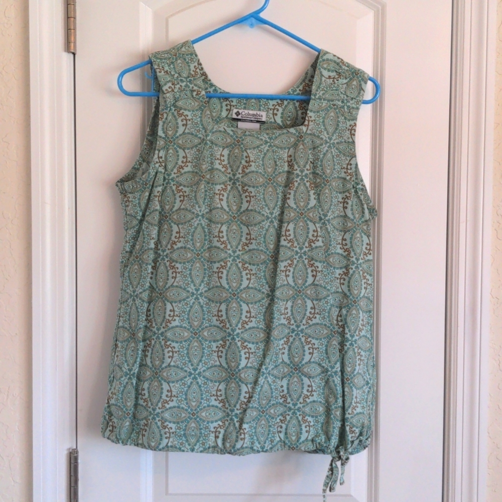 L Columbia Top